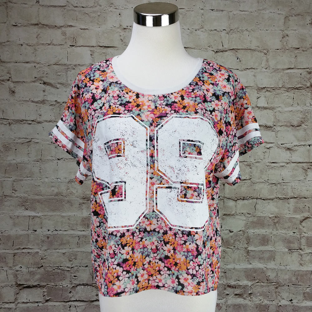 Decree M Floral 99 Short Sleeve Blouse Top